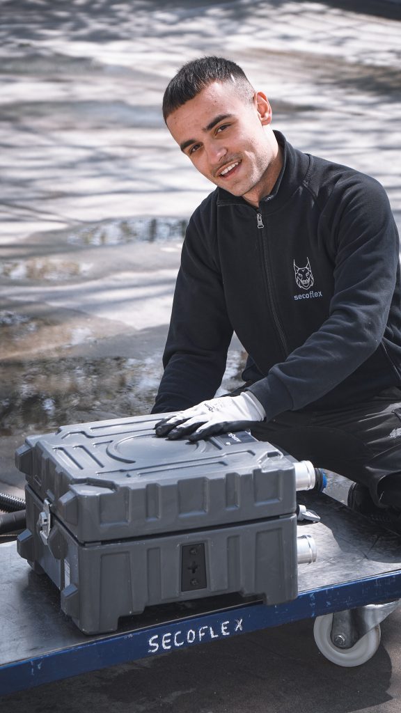 Wasserschadensanierung und Gebäudetrocknung durch secoflex GmbH